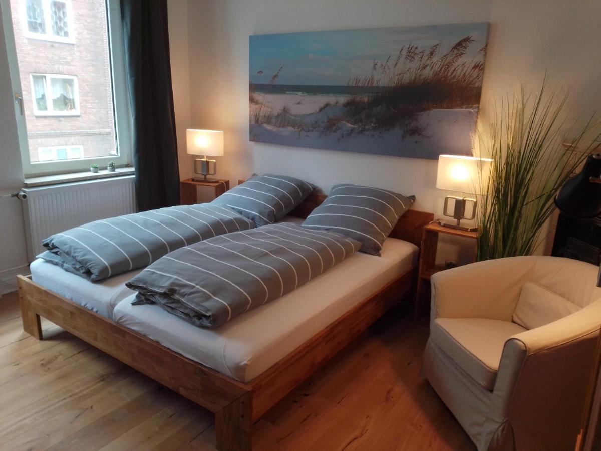 Sailing City Oak Line Кил Екстериор снимка