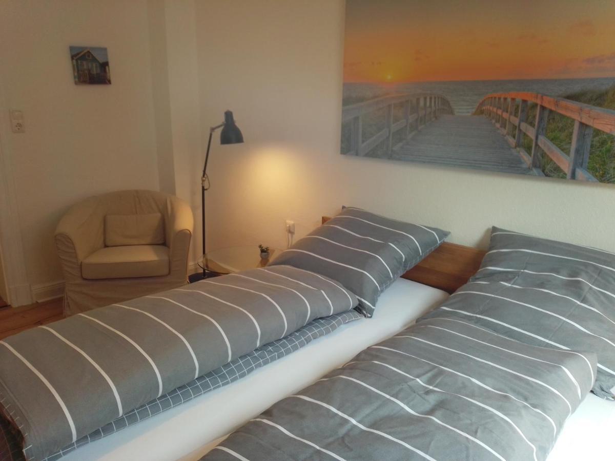 Sailing City Oak Line Кил Екстериор снимка
